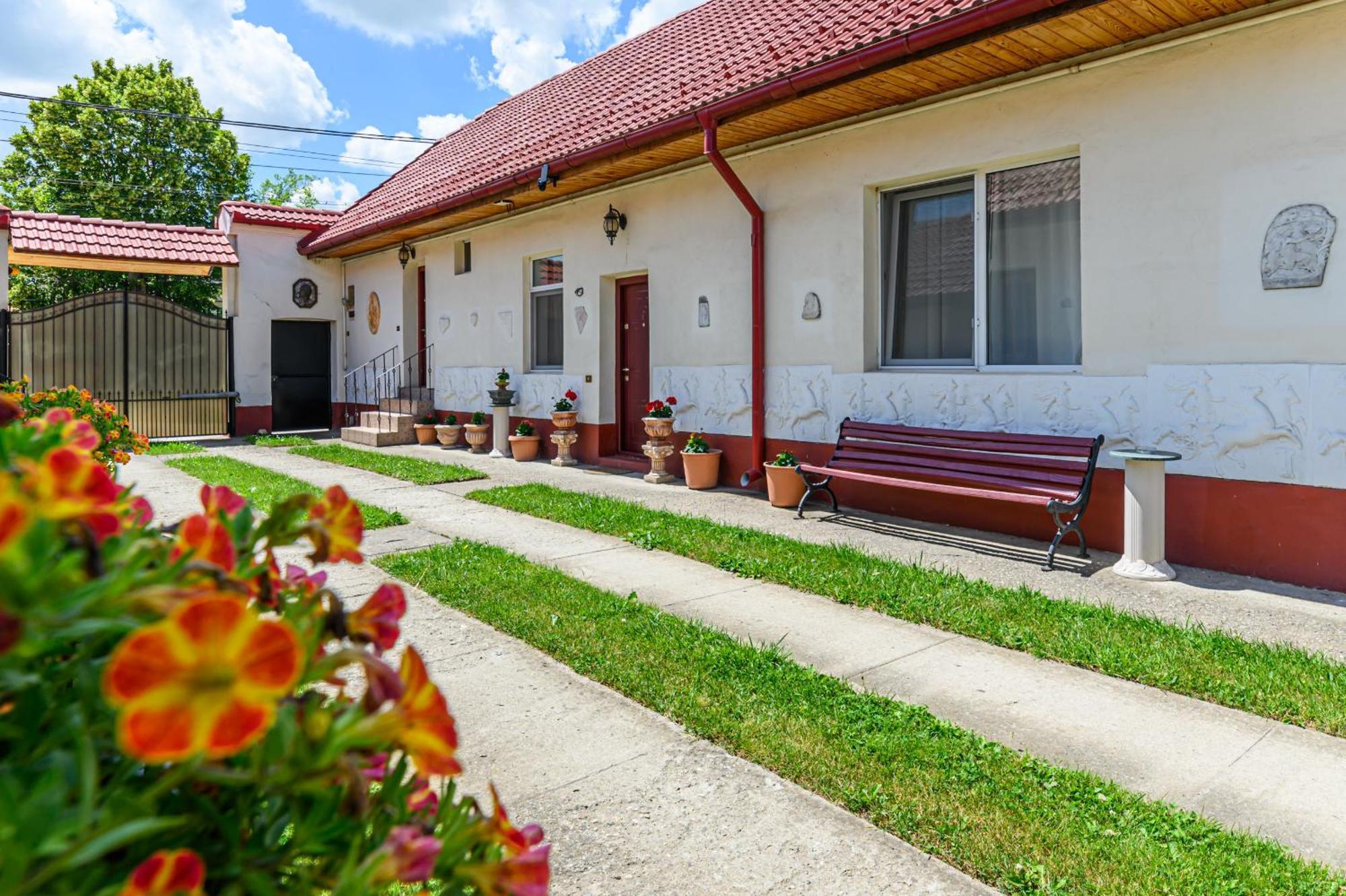 Pensiunea Roma Antica Hărman 외부 사진